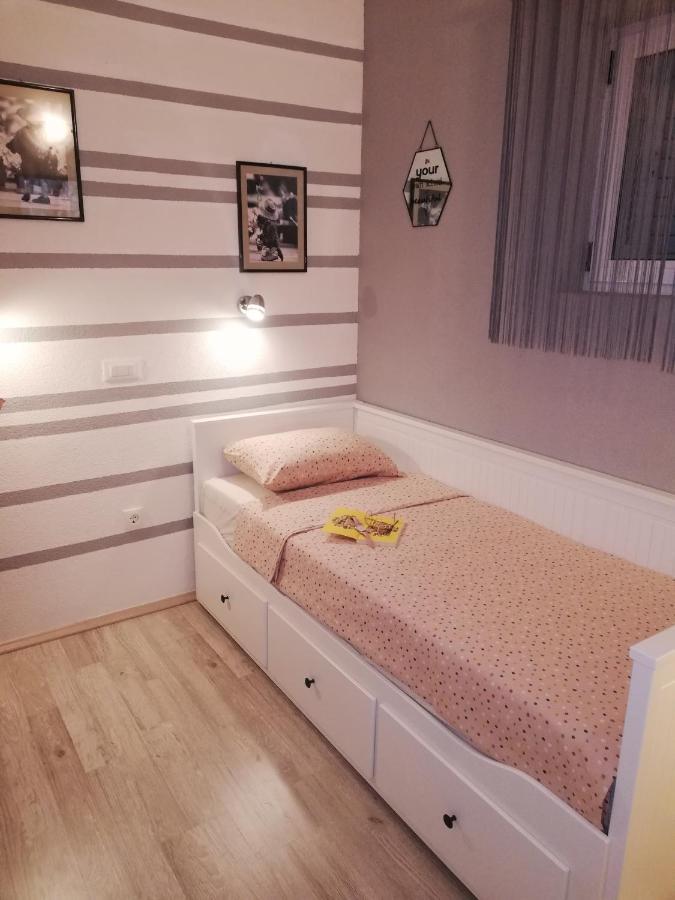 马卡尔斯卡 Apartman Komadina酒店 外观 照片