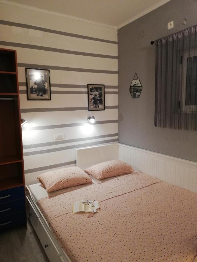 马卡尔斯卡 Apartman Komadina酒店 外观 照片