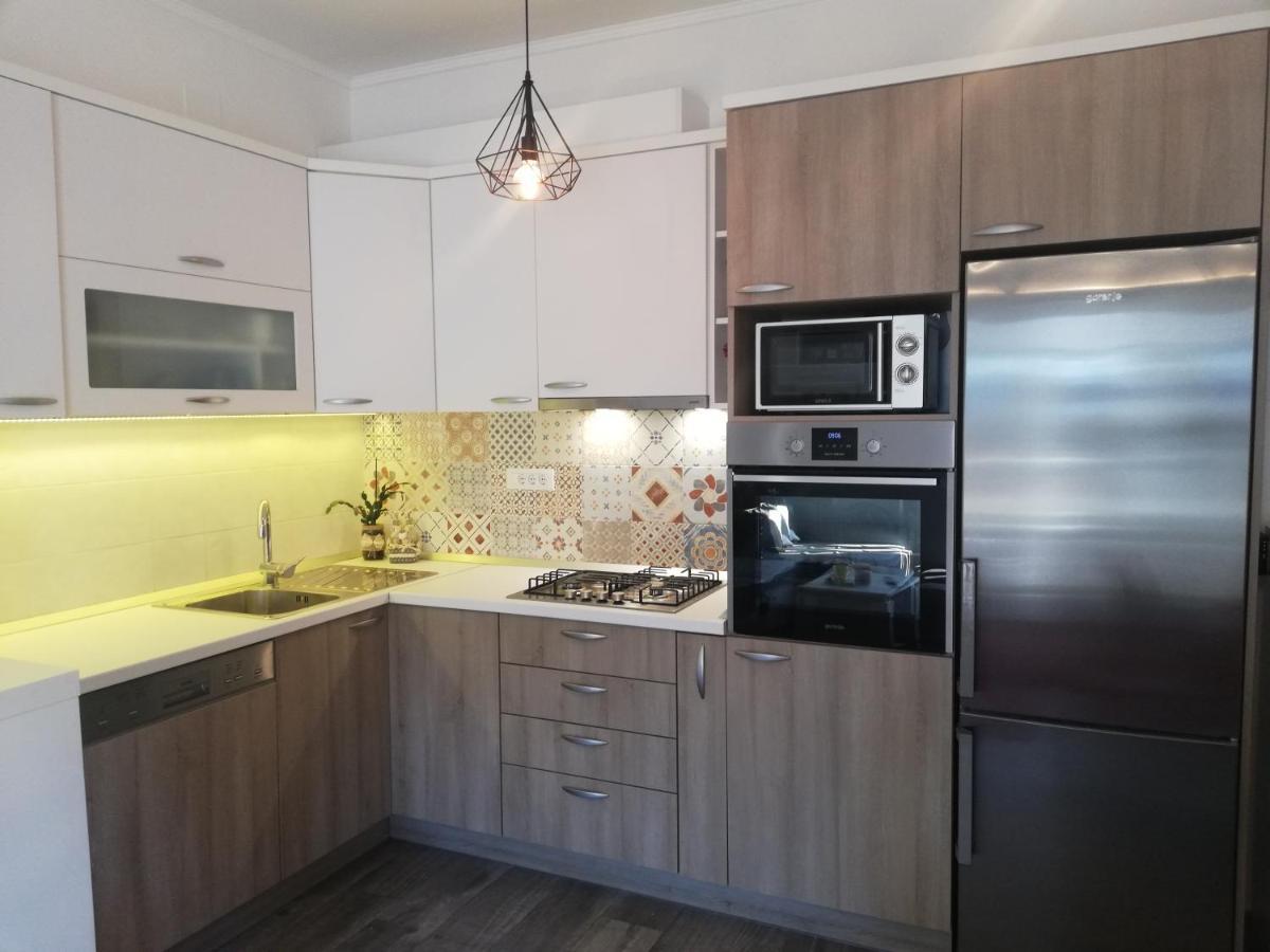 马卡尔斯卡 Apartman Komadina酒店 外观 照片